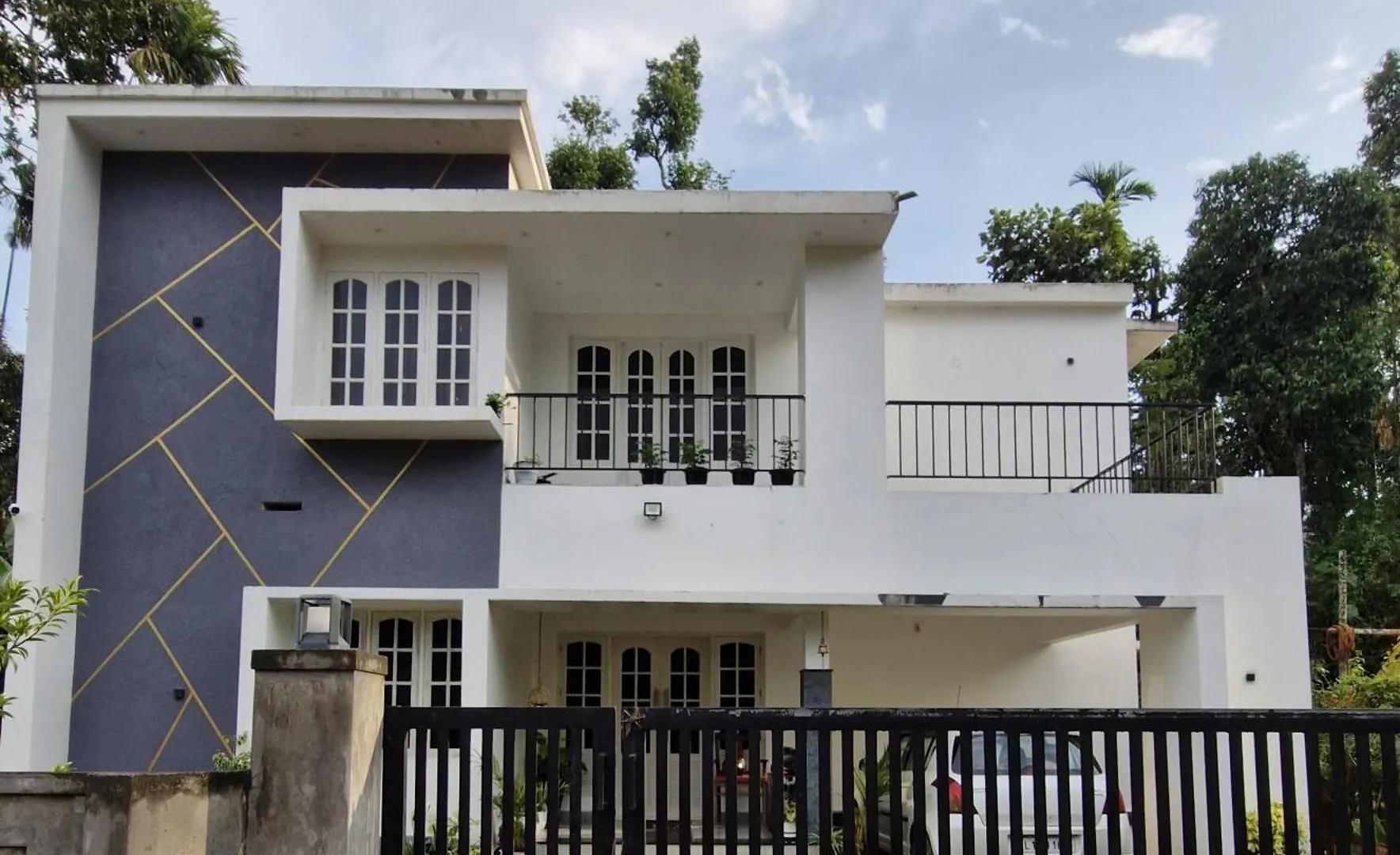 Parthees Homestay Meppādi
